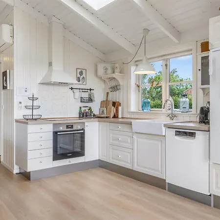 Withger - 20m From The Sea By Interhome Nyaraló